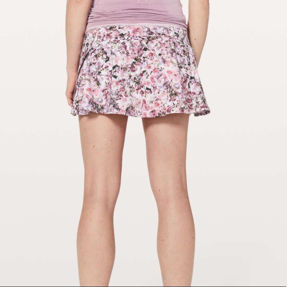 Lululemon - Play Off the Pleats Size 4 - Picture 4 of 4